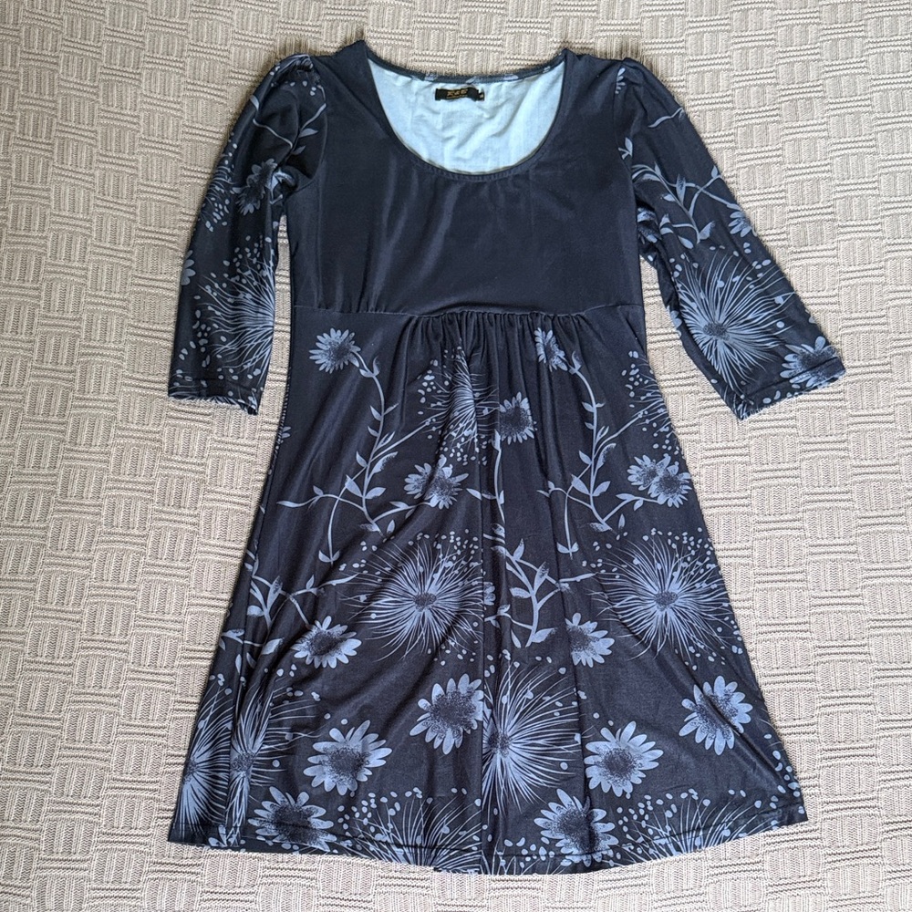 Women’s Navy Floral Midi Dress - Scoop Neck, 3/4 Sleeves